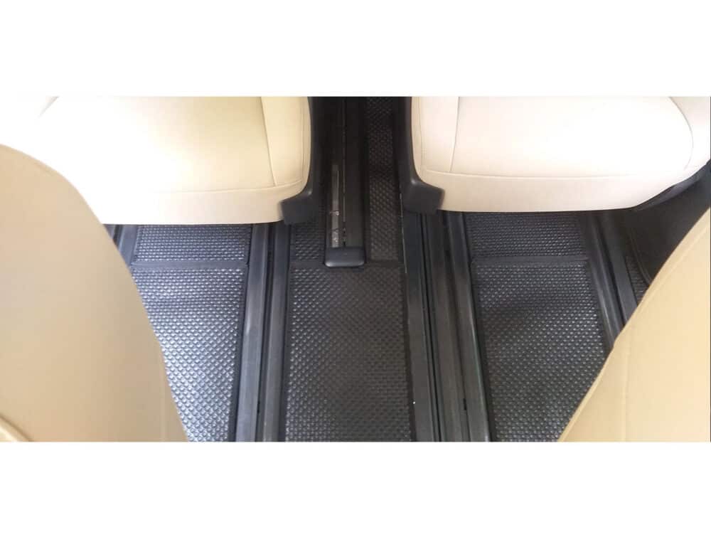 Thảm lót sàn ô tô KATA xe Toyota Granvia 2020
