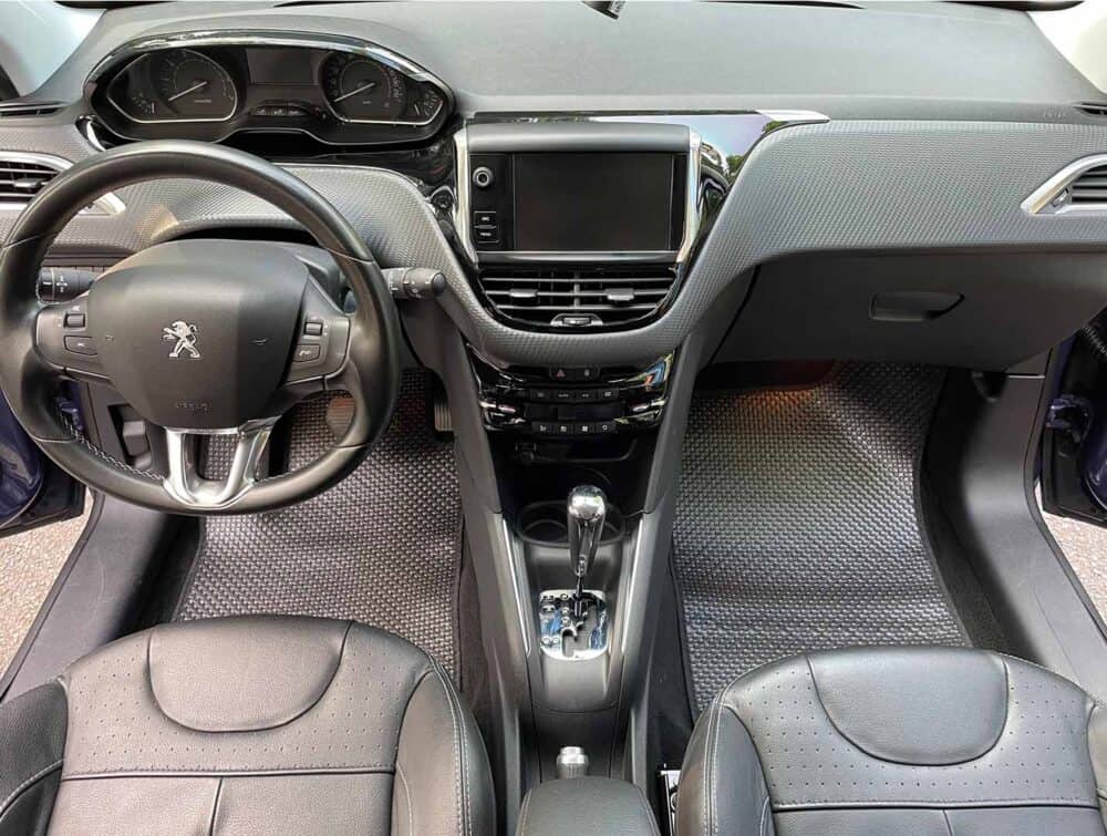 Thảm lót sàn ô tô KATA xe Peugeot 208 (2013-2019)