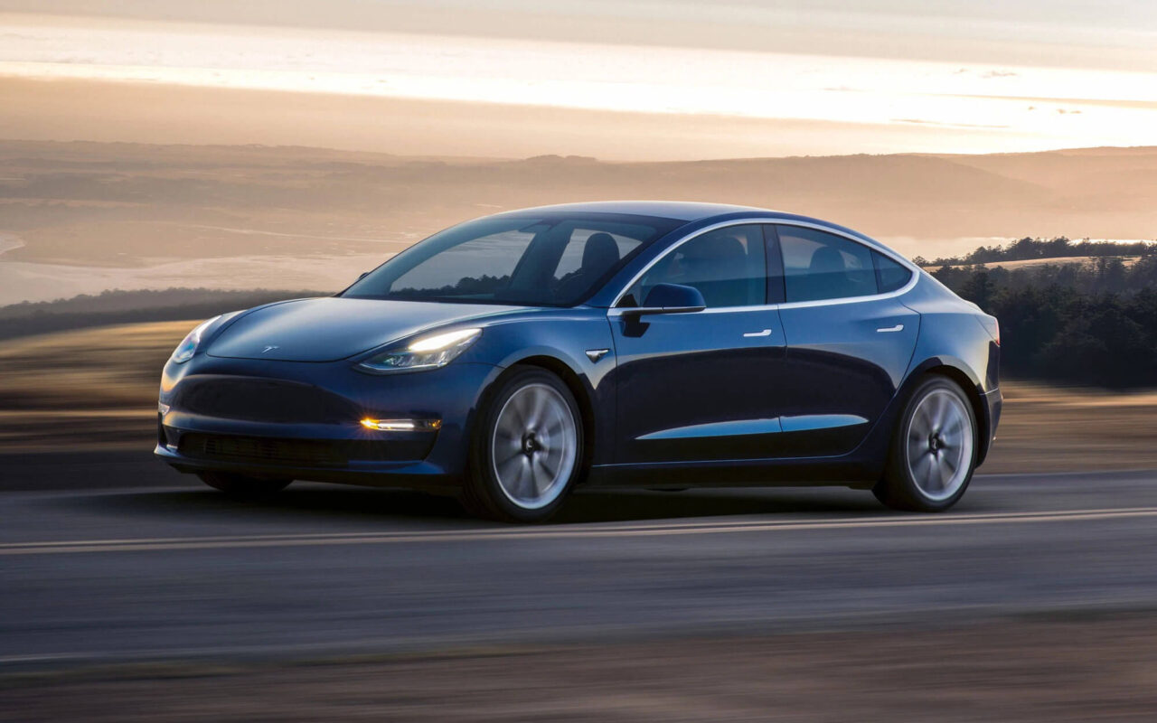 Xe ô tô điện Tesla - bước tiến lớn trong kỉ nguyên xe hơi