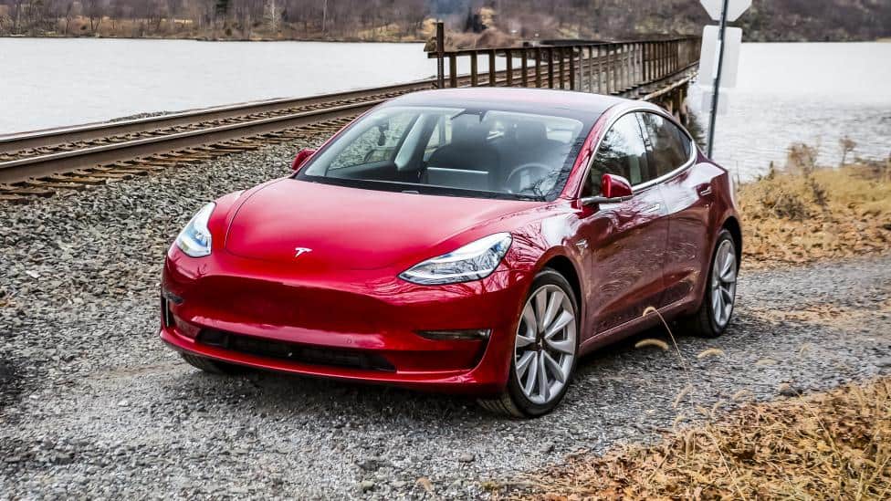 Đánh giá xe ô tô điện Tesla Mdel 3