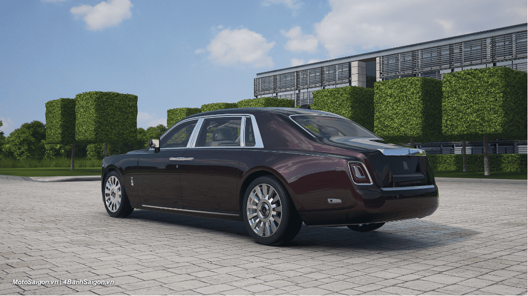 ROLLS-ROYCE PHANTOM 