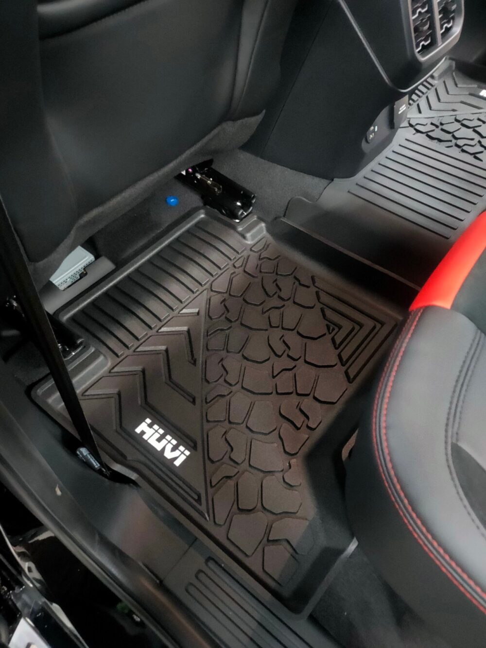 Thảm lót sàn ô tô HUVI cho xe Ford Ranger 3D năm 2023+