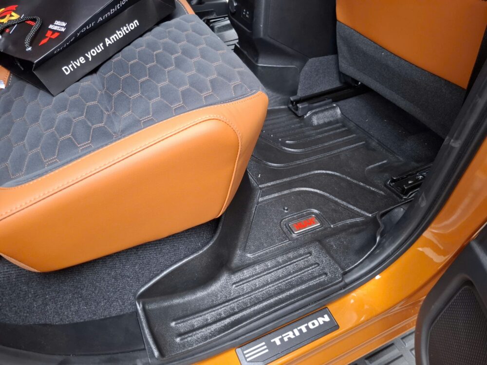 Thảm lót sàn ô tô Huvi Mitsubishi Triton 3D 2024+ - Hình ảnh 3