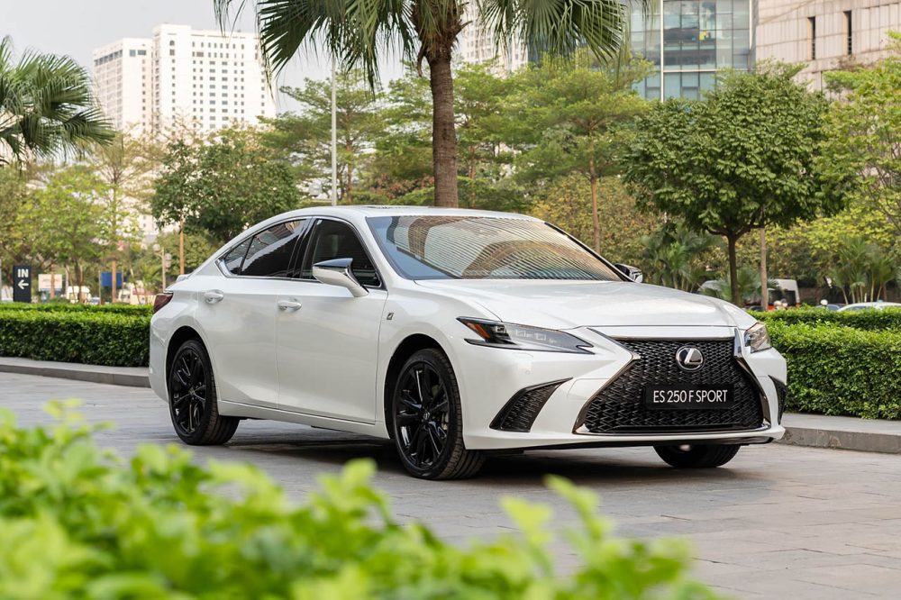 Dán ngoại thất xe Lexus ES và phim PPF ARI