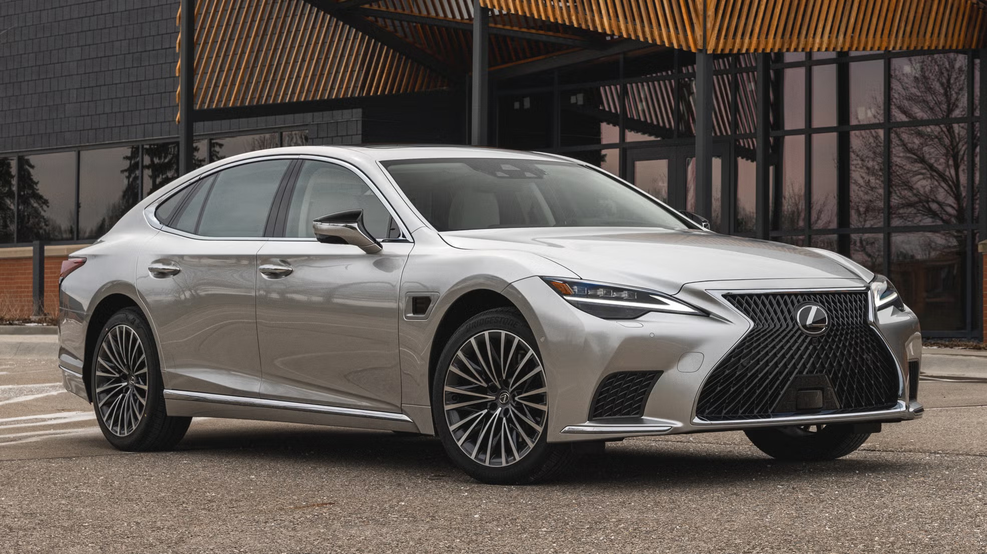 Dán ppf ari cho xe lexus ls