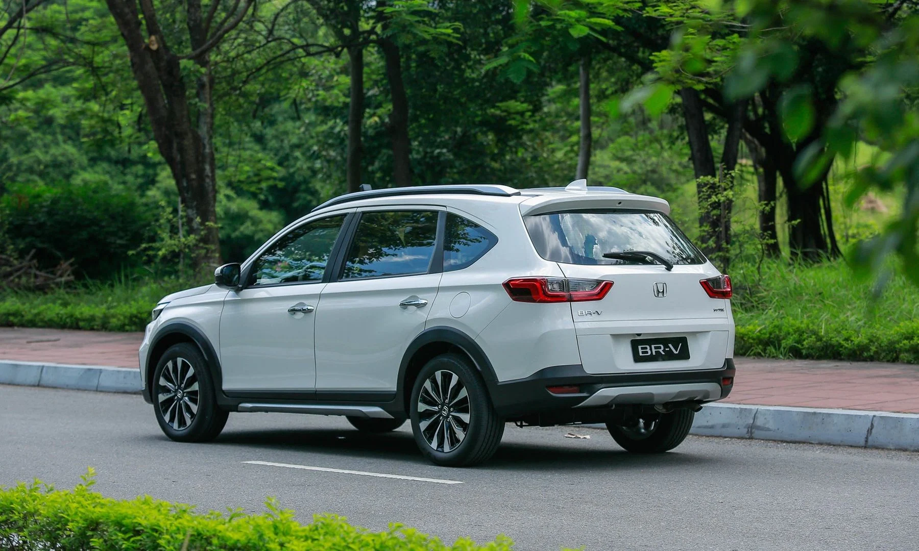 Ngoại thất xe Honda BR-V dán PPF ARI