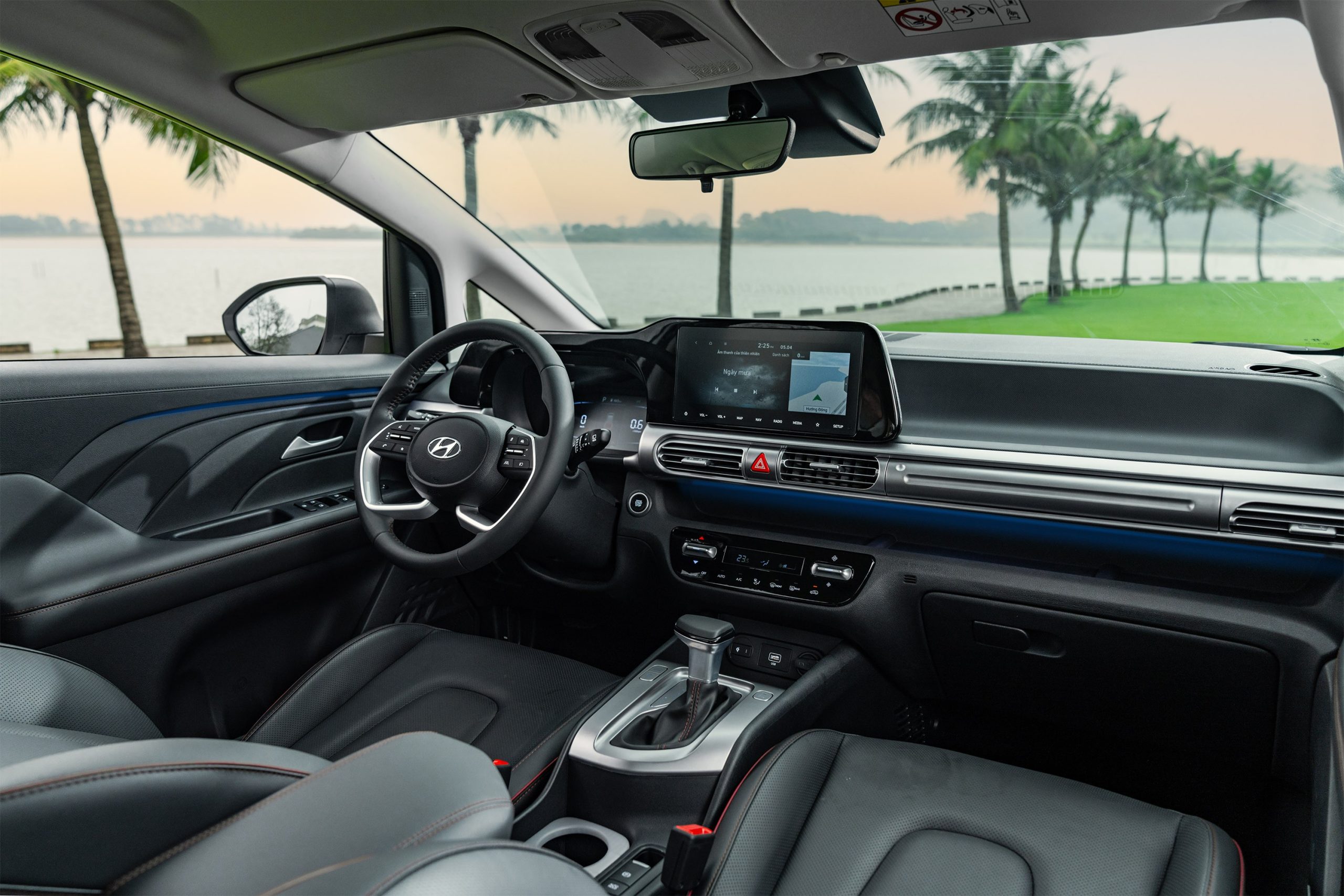 Nội thất Hyundai Stargazer dán sản phẩm PPF ARI
