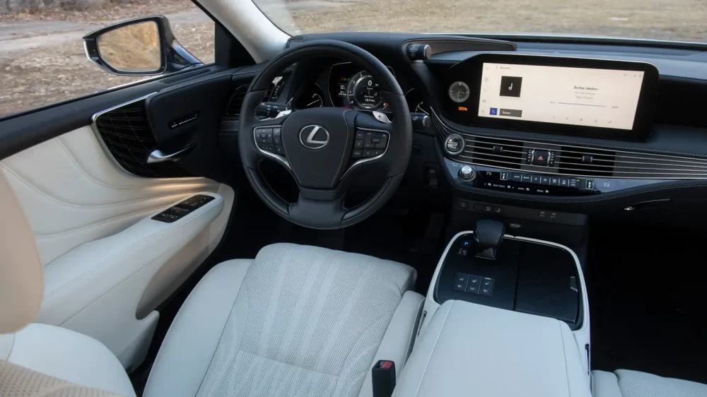 dán ppf ari nội thất cho xe lexus ls