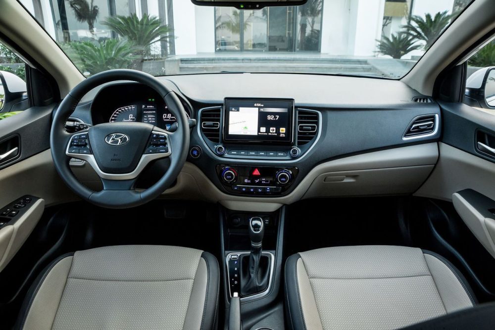 Dán nội thất PPF ARI dành cho xe Hyundai Accent